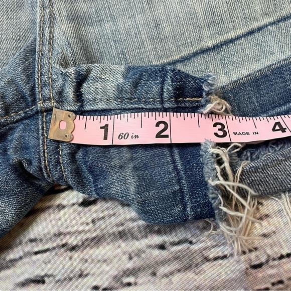 LOFT Released Hem Denim Shorts Size 10/30 Jean Shorts 3” Inseam Cut Offs Frayed - Picture 9 of 12